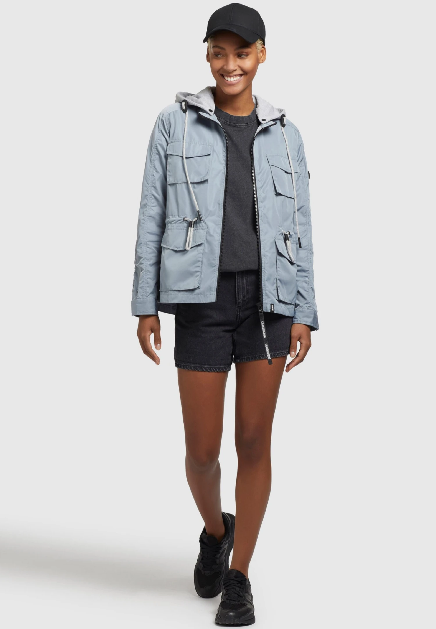 Khujo FlamesGiacca LeggeraBlaugrau Hell Donna Giacche E Blazer KH121U13B-C11 2 Khujo FlamesGiacca LeggeraBlaugrau Hell Donna Giacche E Blazer KH121U13B-C11 - immagine 2