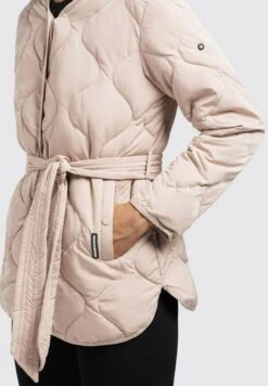 Khujo YunaGiacca Da Mezza StagioneWar Pin Donna Giacche E Blazer KH121G0E0-J11 -Vendite Khujo 198241fac9d74509a51c0d418a9c5bc2