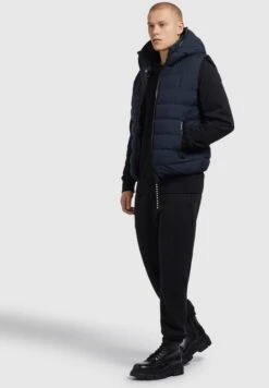 Khujo Weste Berd MattSmanicatoDunkelblau Uomo Giacche KH122T0G5-K11 15 Khujo Weste Berd MattSmanicatoDunkelblau Uomo Giacche KH122T0G5-K11 -Vendite Khujo 27005d0d88b94b05978e19037253d21b