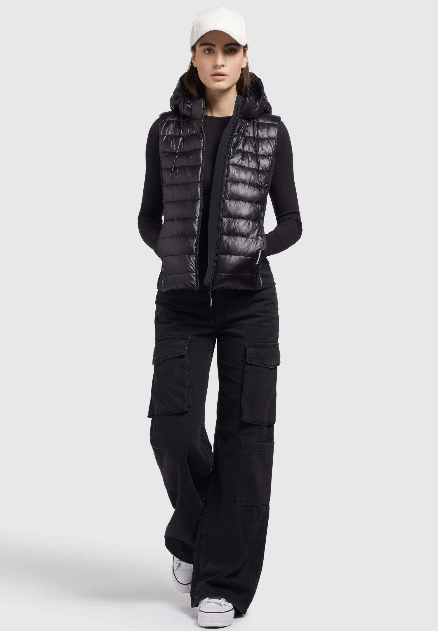 Khujo Fabia ShinySmanicatoSchwarz Donna Giacche E Blazer KH121U18F-Q11 2 Khujo Fabia ShinySmanicatoSchwarz Donna Giacche E Blazer KH121U18F-Q11 - immagine 2