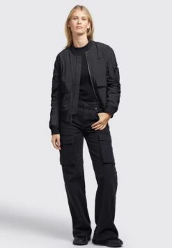 Khujo Nova - Giubbotto Bomber - Schwarz 15 Khujo Nova - Giubbotto Bomber - Schwarz -Vendite Khujo 3f267be9c93b4397bc23ff8d64b80006