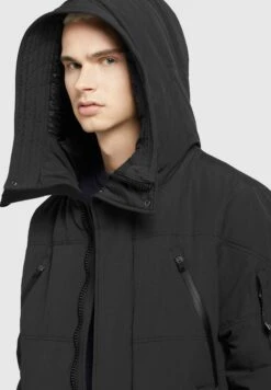 Khujo CloydCappotto InvernaleSchwarz Uomo Cappotti KH122T0DN-Q11 -Vendite Khujo 76ae1b3c27124d89b1f60317901065a3