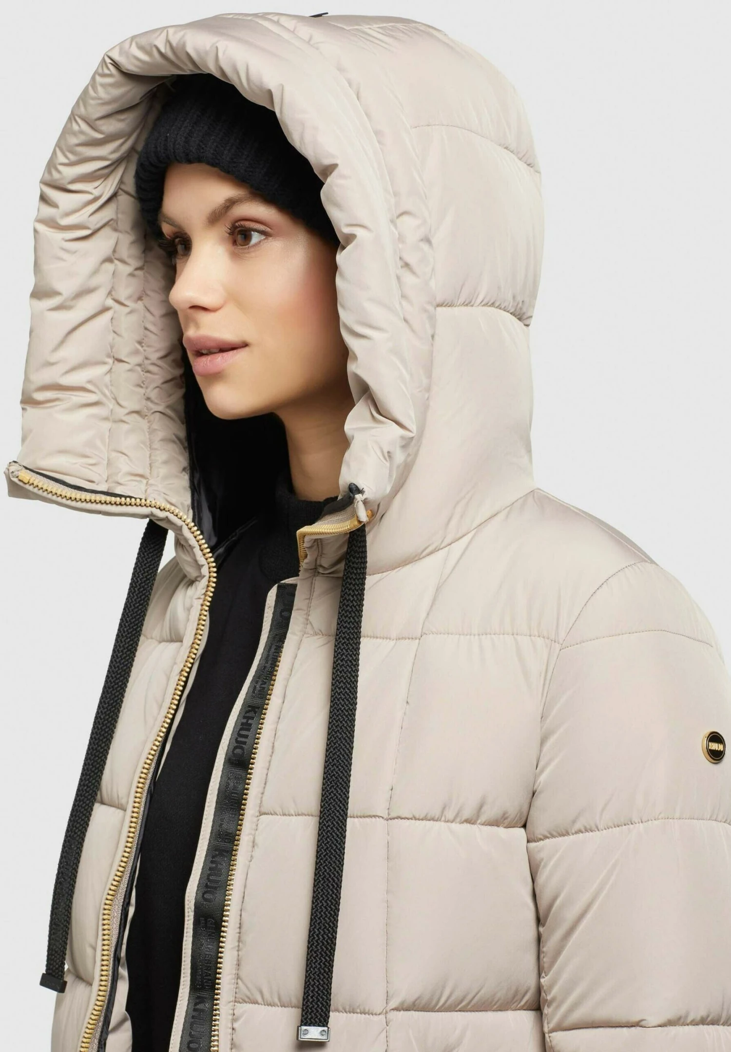 Khujo ArubaCappotto InvernaleTaupe Donna Cappotti KH121U16H-B11 4 Khujo ArubaCappotto InvernaleTaupe Donna Cappotti KH121U16H-B11 - immagine 4