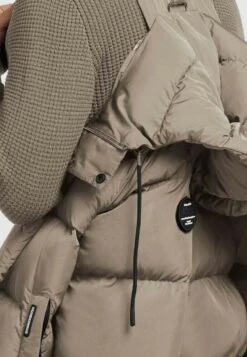 Khujo RafiCappotto InvernaleTaupe Uomo Cappotti KH122T0E2-B11 -Vendite Khujo 89af28237f2b4d11b7793d8e6e5bda99