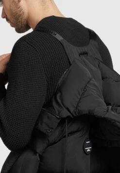 Khujo RafiCappotto InvernaleSchwarz Uomo Cappotti KH122T0E2-Q11 -Vendite Khujo b2da1dd49de3425eb98825d6157ab76b