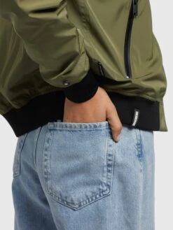 Khujo Stence2 - Giubbotto Bomber - Olivgrün -Vendite Khujo b5a8bb789f444d6e8ed9120057fed854