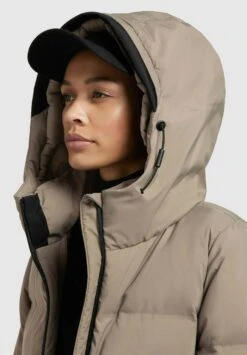 Khujo TanareCappotto InvernaleTaupe Donna Cappotti KH121U15W-B11 -Vendite Khujo bd3c0fed6fca409d904929c8093dd6db