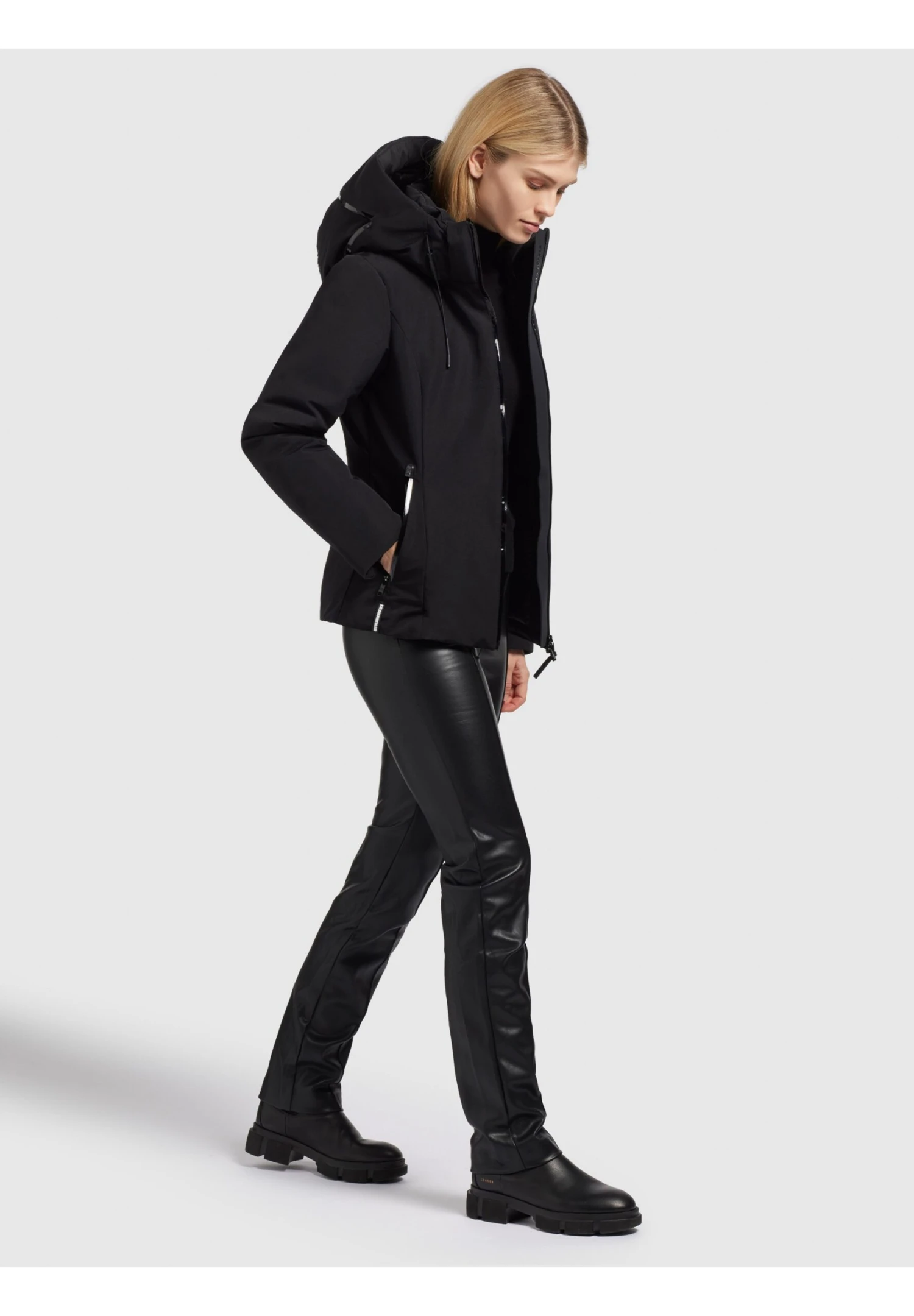 Khujo AneaGiacca Da Mezza StagioneSchwarz Donna Giacche E Blazer KH121G0EH-Q11 2 Khujo AneaGiacca Da Mezza StagioneSchwarz Donna Giacche E Blazer KH121G0EH-Q11 - immagine 2