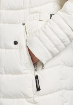 Khujo Amaray2 - Cappotto Invernale - Naturweiß -Vendite Khujo cf3ca09dfb8b440a9f8ecbaeea2e3e9b