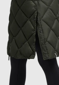 Khujo LennjaCappotto InvernaleDunkelgrün Donna Cappotti KH121U15X-M11 -Vendite Khujo fae8470d3b534c59b489f9dbecf70334